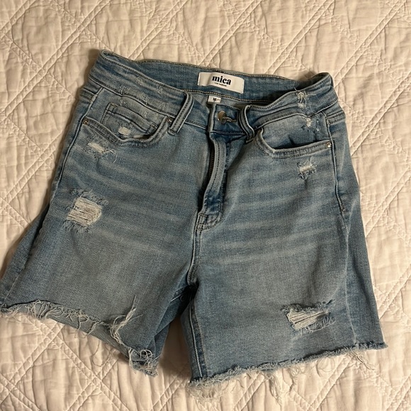 only worn once!! super cute shorts i got from Hope Ave! - Picture 1 of 3